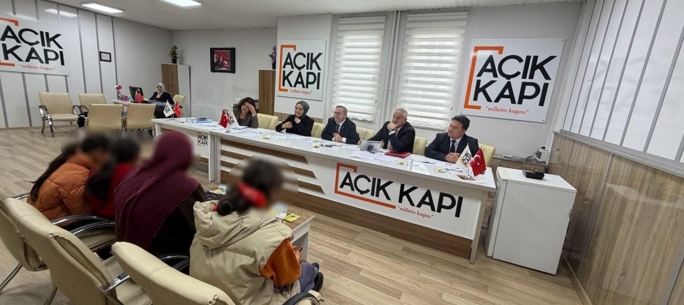Kars Valisi Ziya Polat Vatandaşların Talep ve Sorunlarını Dinledi