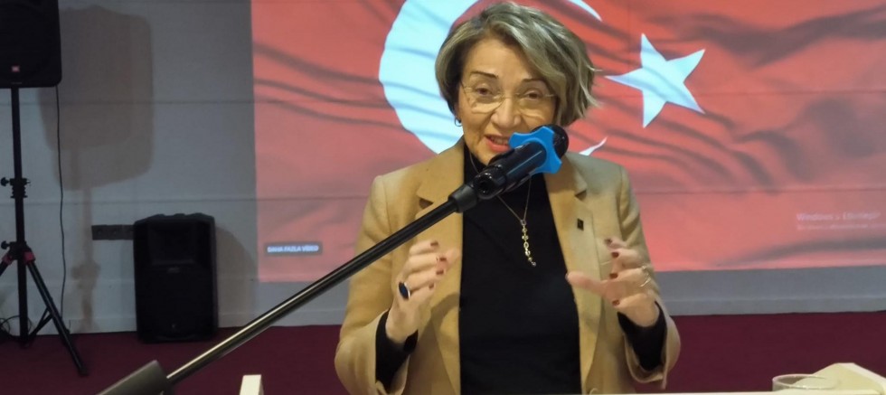 Karslı Yazar Neşe Doster, hemşehrileriyle söyleşide buluştu