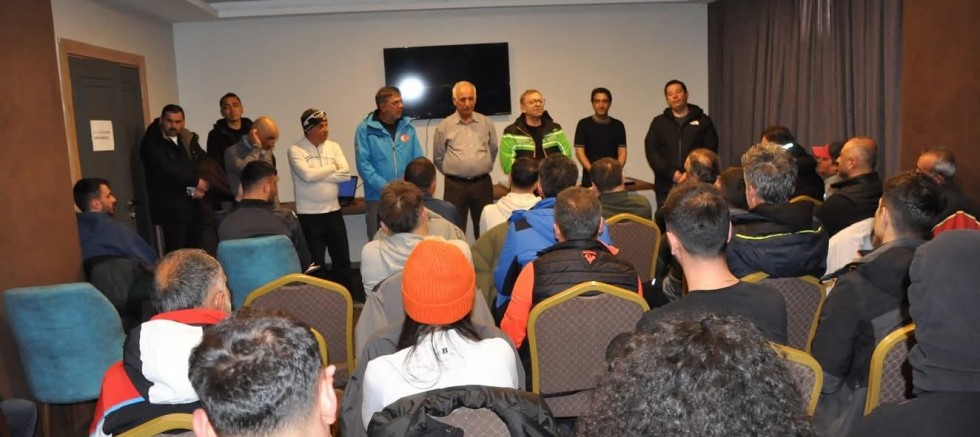 Kayak Öğreticiliği Kursu, Sarıkamış’ta başarıyla tamamlandı