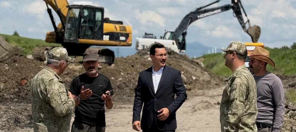 Kaymakam Demirtaş’tan Demiryolu Şantiyesine İnceleme