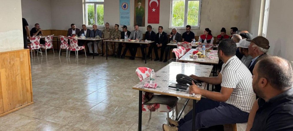 Kaymakam Güvenç, köyleri ziyaret ederek vatandaşlarla bir araya geldi