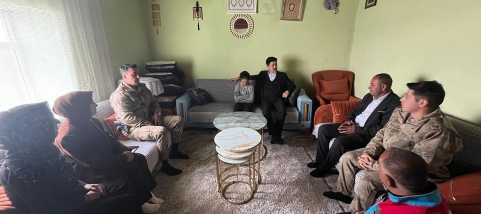 Kaymakam Kahraman’dan Alem Köyü’nde Hane Ziyareti