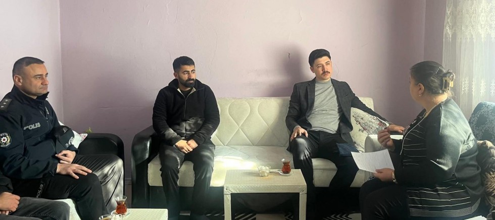 Kaymakam Kahraman, Digor’da hane ziyaretine devam ediyor