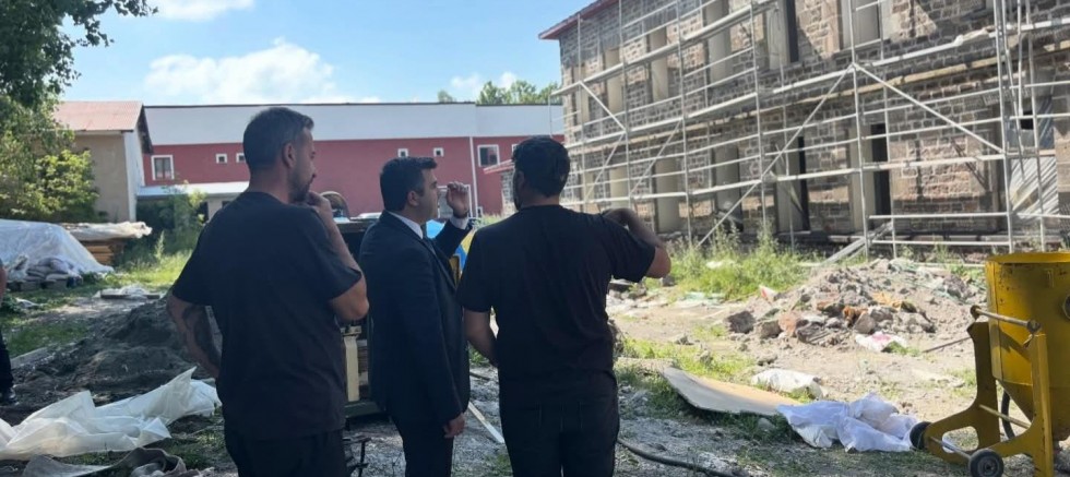 Kaymakam Öztürk, Hükümet Konağı Restorasyonunu İnceledi
