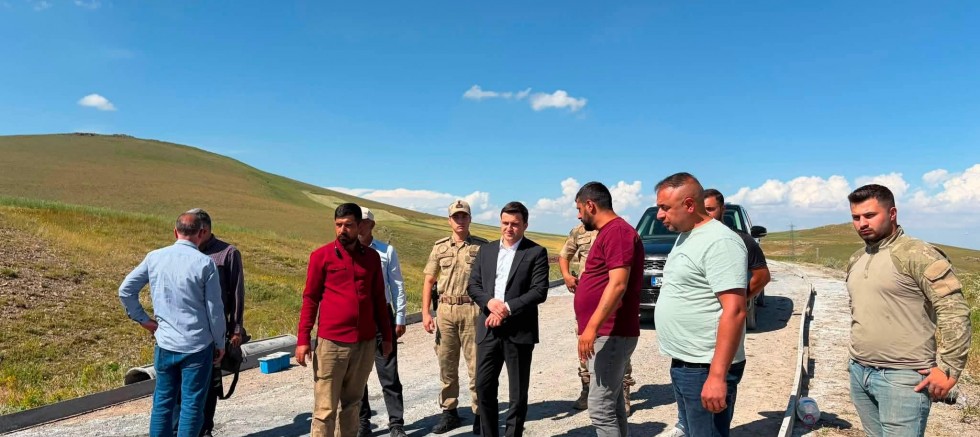 Kaymakam Zengin, Beton Yol Çalışmalarını Yerinde İnceledi