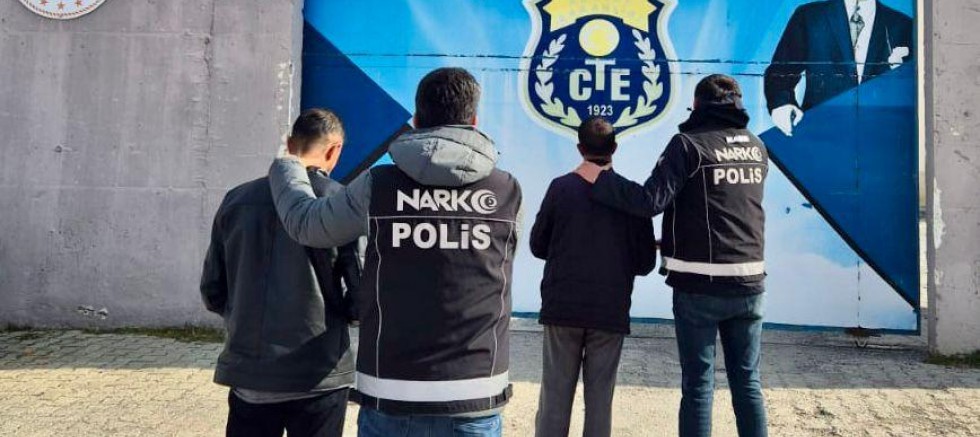Kesinleşmiş Hapis Cezası Bulunan 2 Şahıs Tutuklandı