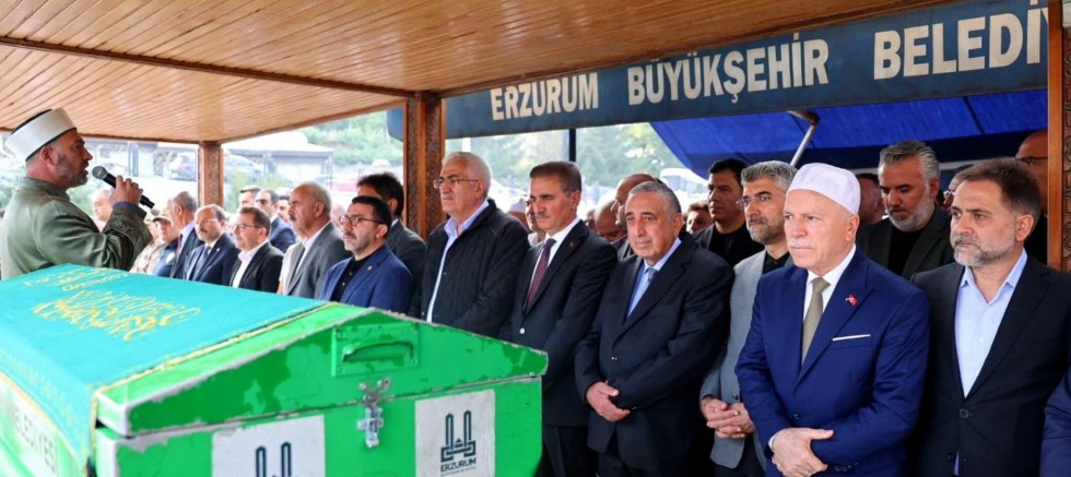 Milletvekili Çalkın, Ahmet Turan Öz’ün Cenaze Namazına Katıldı 