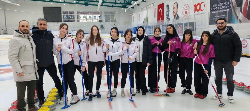 Okul Sporları Curling Türkiye Birinciliği’nde Kars Rüzgârı
