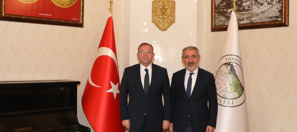Rektör Mehmet Biber'den Vali Ziya Polat'a veda ziyareti