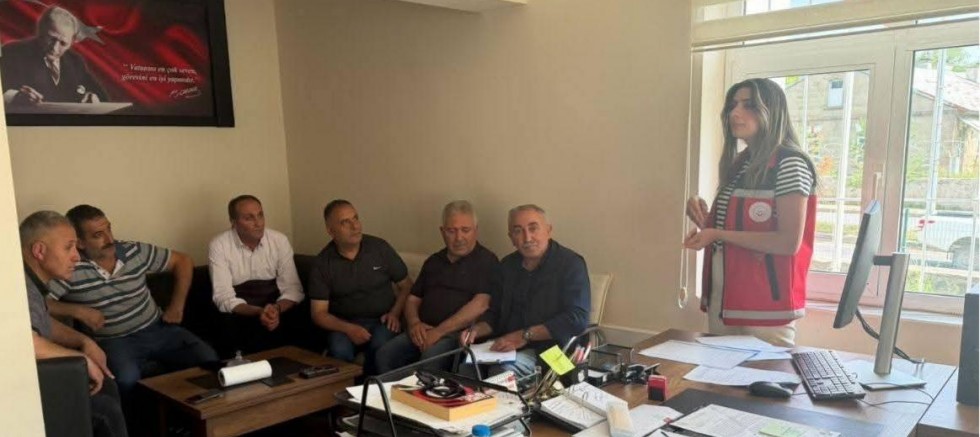 Sarıkamış'ta Muhtarlara Sosyal Hizmetler Bilgilendirme Eğitimi