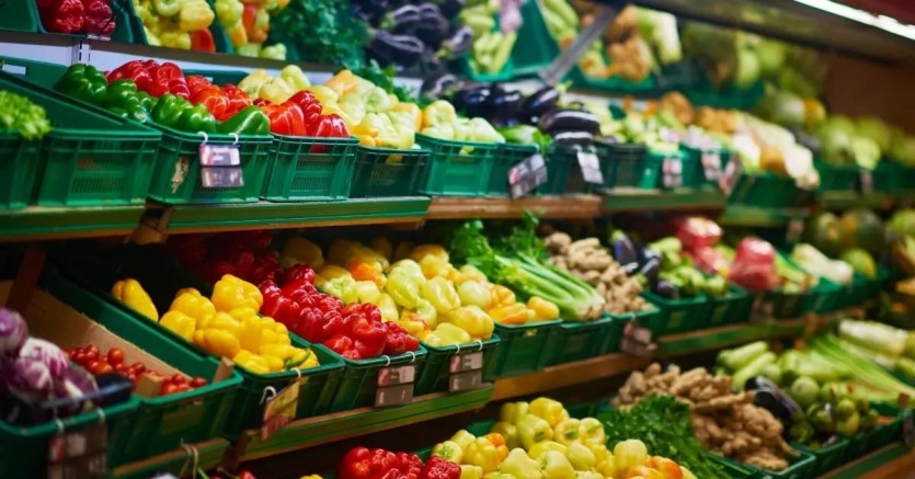 Sebze ve meyvede fahiş fiyata 96,6 milyon liralık ceza