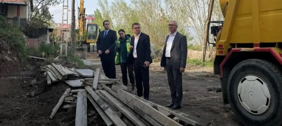 Sulama kanalı yapım ve onarım çalışmaları yerinde incelendi