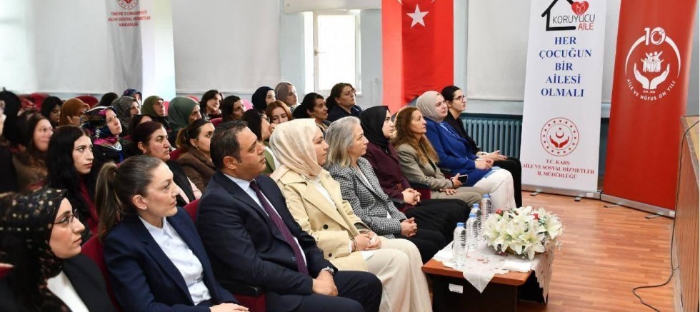 Susuz’da Koruyucu Aile Tanıtım Toplantısı Gerçekleştirildi