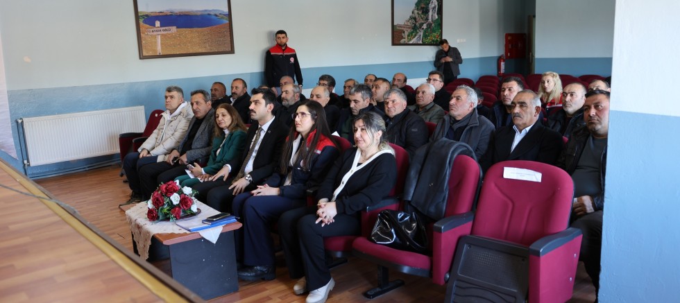 Susuz’da Muhtarlara bilgilendirme toplantısı düzenlendi