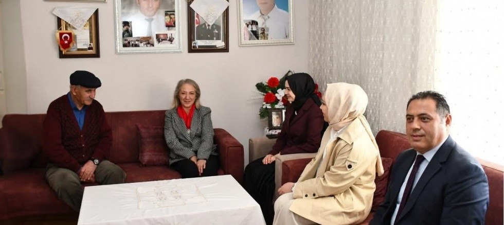 Susuz'da şehit ailesine anlamlı ziyaret 