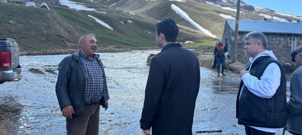 Susuz’da Taşkın Alarmı: Kaymakam Tutal Sahada İncelemelerde Bulundu