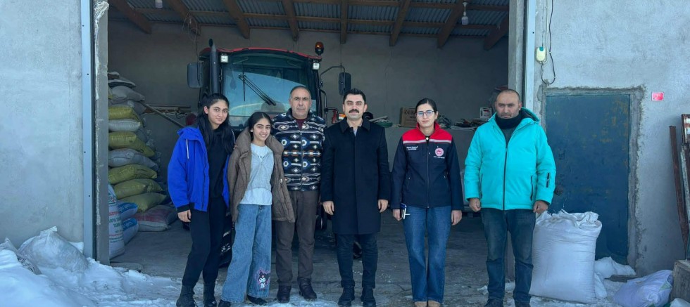 Susuz Kaymakamı Tutal’dan Yerel Üretime Destek