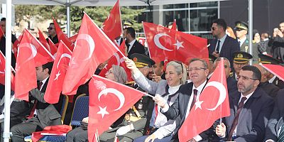 101. yılında Cumhuriyet Bayramı Kars'ta etkinliklerle kutlandı