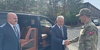 Ahmet Arslan’dan Kars’taki Askerî Komutanlara Ziyaret 