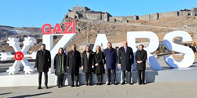 Aile ve Sosyal Hizmetler Bakanı Mahinur Göktaş, Kars'ta...