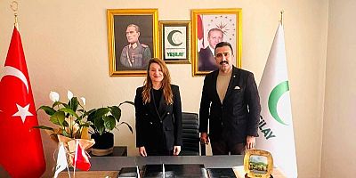 AK Parti'den Yeşilay Kars Şubesi'ne Tebrik Ziyareti