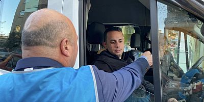 AK Parti İl Başkanı Sancar, “İftara 5 Kala” ikramlık dağıtımında bulundu