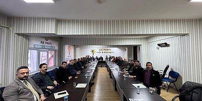 AK Parti Kars İl Başkanlığı’nda Haftalık İstişare Toplantısı
