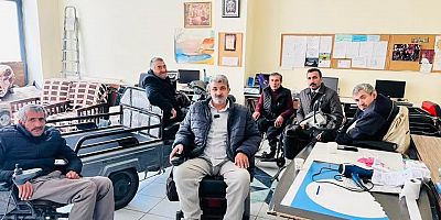 AK Parti Kars İl Başkanlığı’ndan Dolunay Derneği’ne Ziyaret