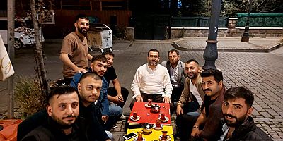 AK Parti Kars Milletvekili Adem Çalkın, gençlerle buluştu