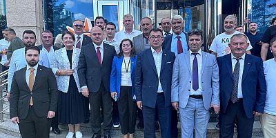 AK Parti Kars Teşkilatı, Ankara’da 25. Yıl Etkinliklerine Katıldı