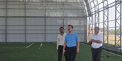 Akyaka Kapalı Halı Sahası Yenileniyor