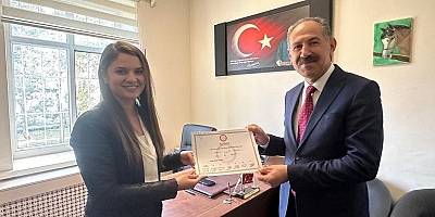 Arpaçay Belediye Başkanı Zeki Elma Mazbatasını Aldı