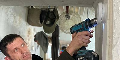 Arpaçay’da evlere karbonmonoksit dedektörü monte edildi