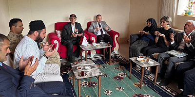 Arpaçay Kaymakamı Güvenç, Kıbrıs Gazisi Şimşir’i Ziyaret Etti