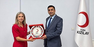 Azerbaycan Kars Başkonsolosu Zeynalov’dan Kızılay’a Ziyaret