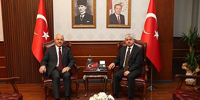 Bakan Ahmet Arslan'dan Sakarya Valisi Rahmi Doğan'a ziyaret