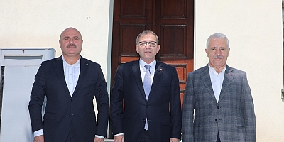 Bakan Ahmet Arslan'dan Vali Ziya Polat'a Ziyaret