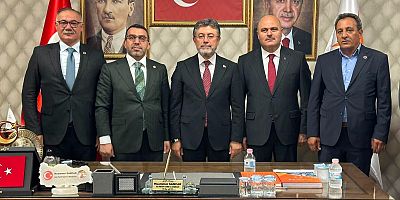 Bakan Yumaklı AK Parti Kars İl Başkanlığını Ziyaret Etti