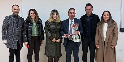 Başkan Prof. Dr. Ötüken Senger'e Öğrencilerinden Sürpriz