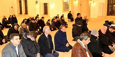 Depremde hayatlarını kaybedenler için Mevlid-i Şerif  okutuldu