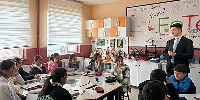 Digor Kaymakamı Kahraman’dan Köy Okuluna Ziyaret