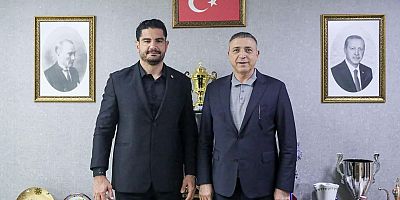 Dr. Erdoğan Yıldırım’dan Türkiye Güreş Federasyonu Başkanı Taha Akgül’e Ziyaret