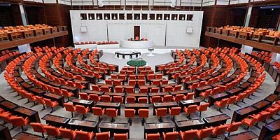 Emeklilere bayram müjdesi! İkramiye artışı mecliste