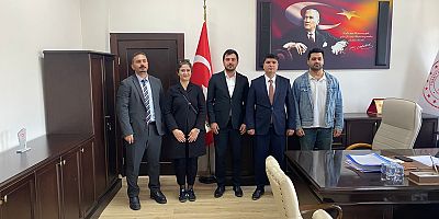 Fizyoterapistlerden Müdür Mücahit Aydın'a ziyaret