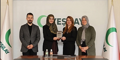 Gamze İlgar, Yeşilay Kars Şube Başkanlığı Görevini Tamamladı