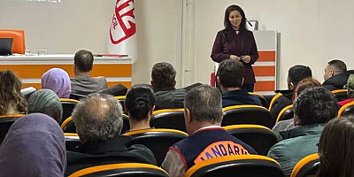 Gazeteci Yazar Akyürek'ten 112 Acil Çağrı personeline iletişim eğitimi