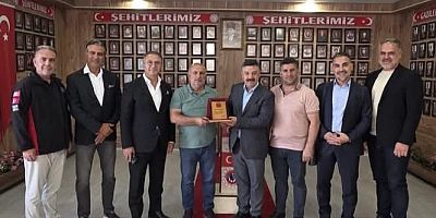 Gazi Kars Vakfı’ndan Şehit ve Gaziler Derneği’ne Anlamlı Ziyaret