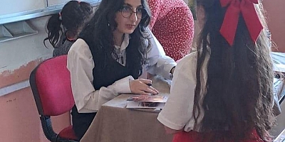 Genç Yazar Elif Asya Aydın’dan İmza Günü...