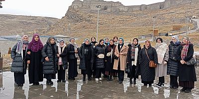 Gençler, Kars'ın Tarihi ve manevi mekanlarını tanımaya devam ediyor