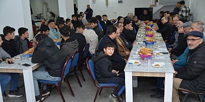 Huzurevi Ulu Çarlarına iftar Programı Düzenlendi